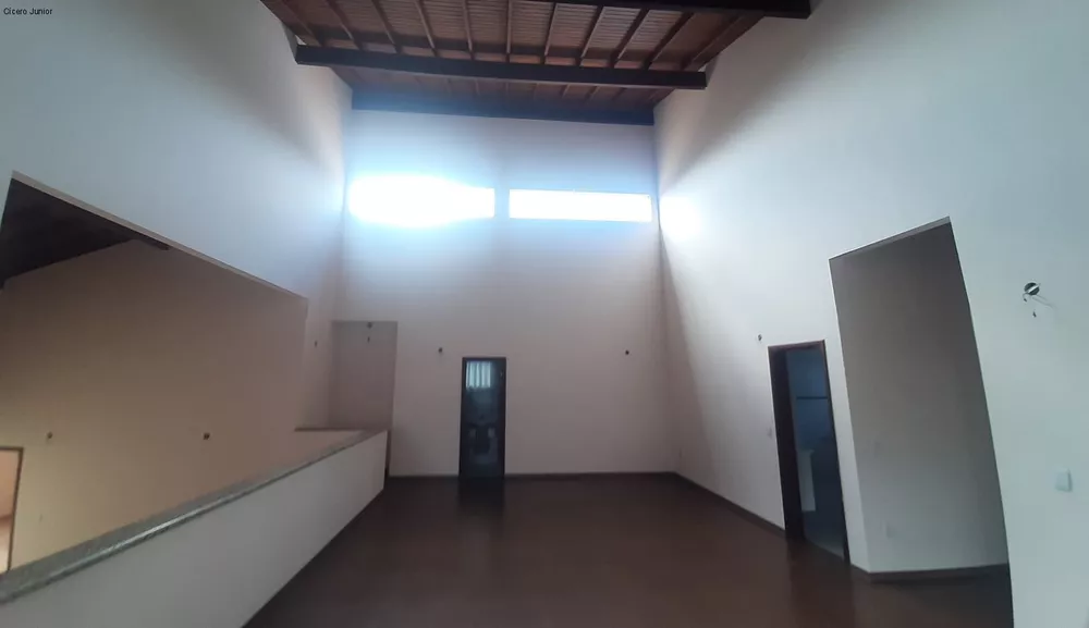 Casa à venda com 4 quartos, 300m² - Foto 5