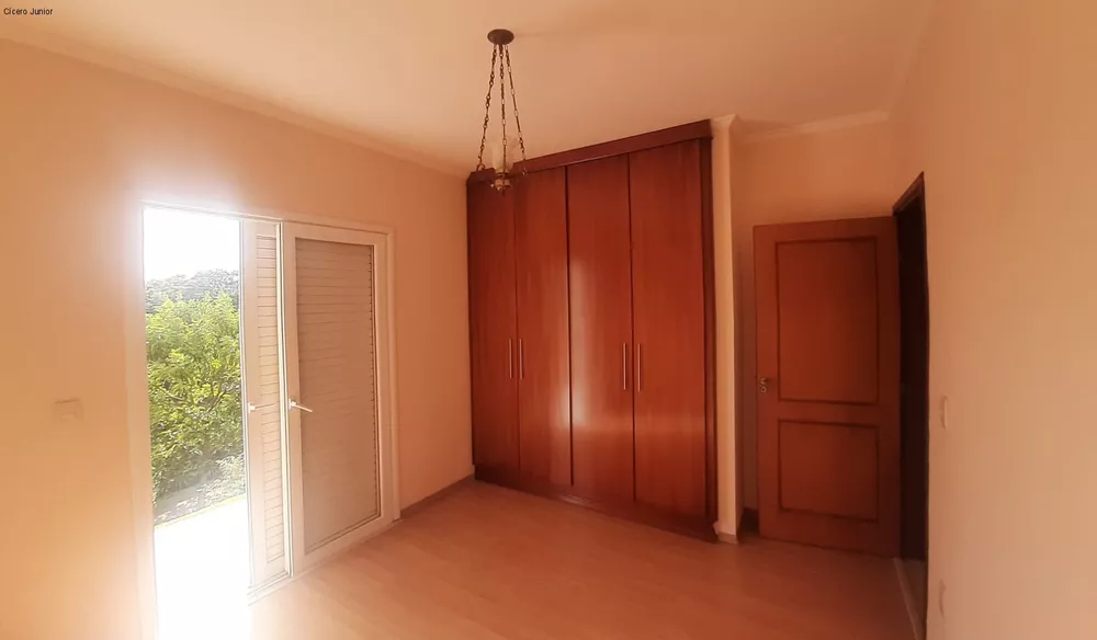 Casa à venda com 4 quartos, 300m² - Foto 9