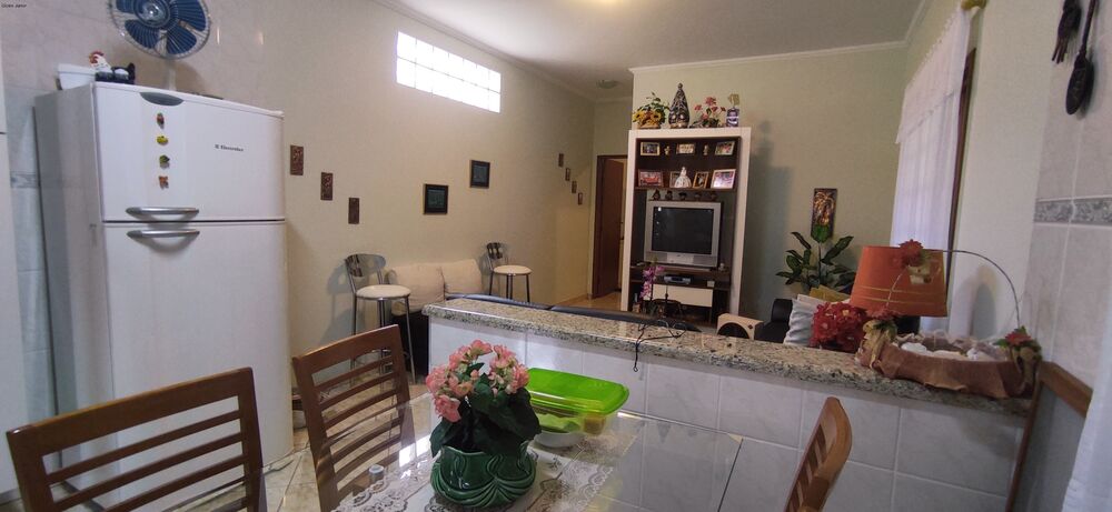 Casa à venda com 1 quarto, 110m² - Foto 7