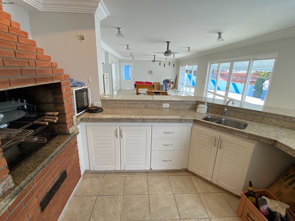 Casa à venda com 3 quartos, 450m² - Foto 3
