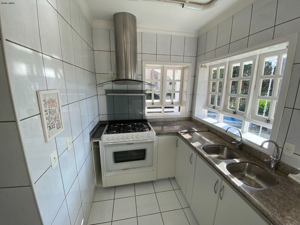 Casa à venda com 3 quartos, 450m² - Foto 7