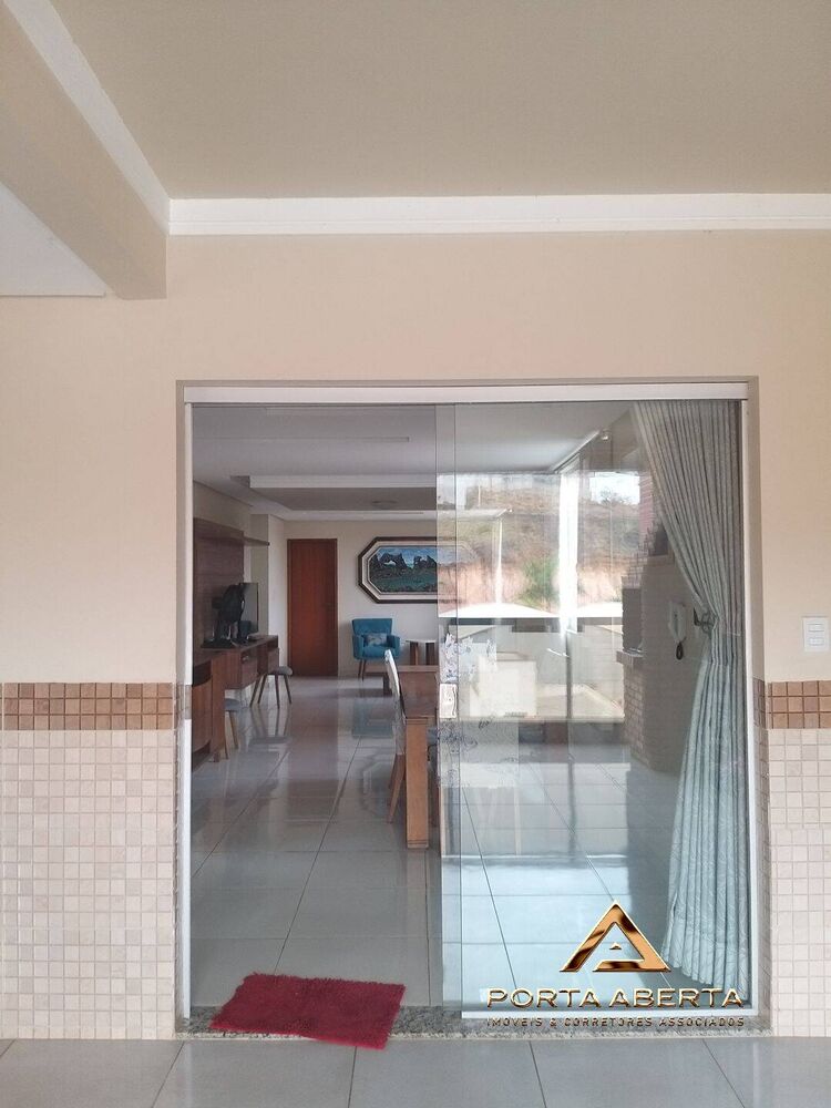 Apartamento, 3 quartos, 210 m² - Foto 1