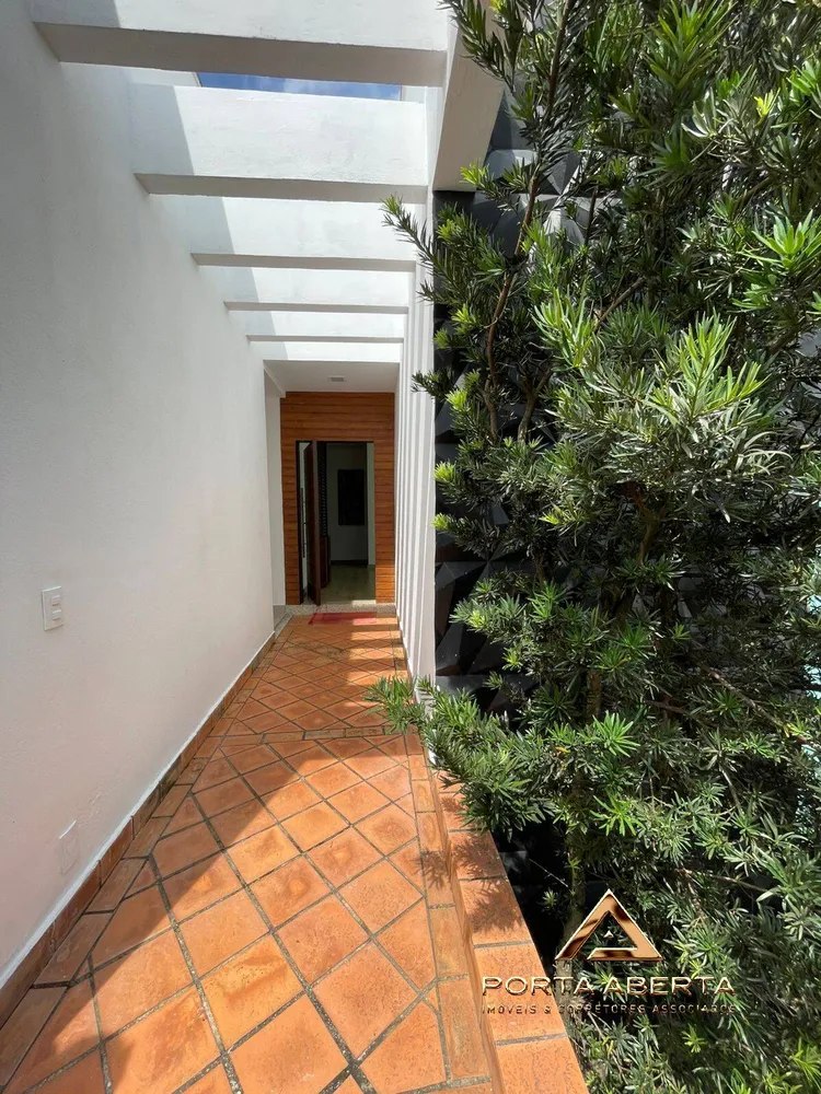 Casa, 3 quartos, 258 m² - Foto 2