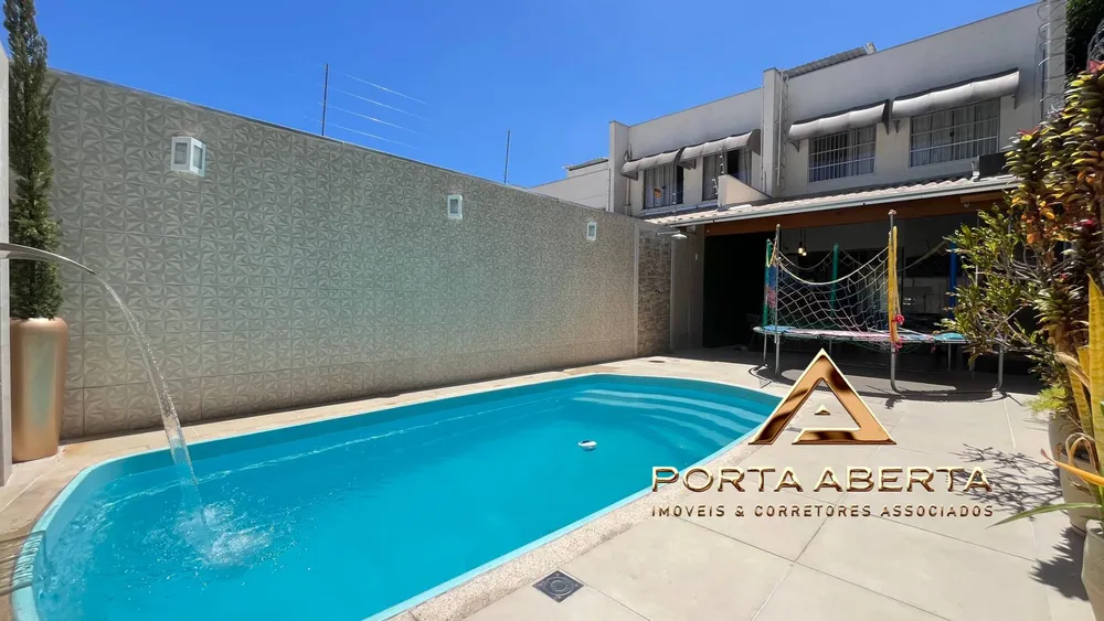 Casa, 3 quartos, 135 m² - Foto 1