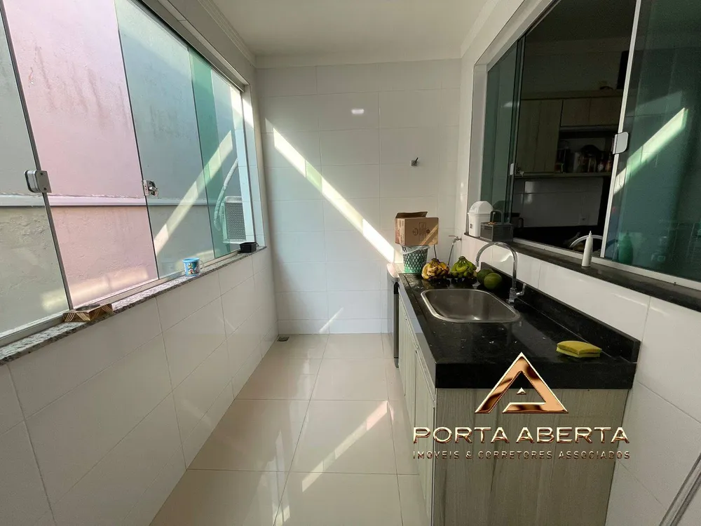 Casa, 4 quartos, 570 m² - Foto 2