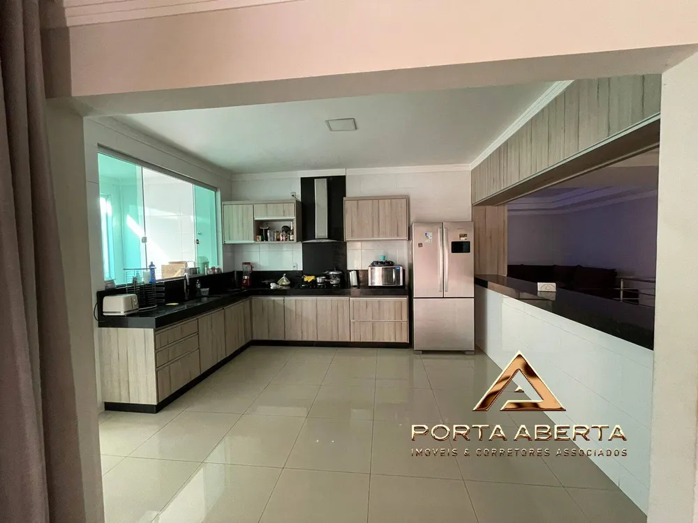 Casa, 4 quartos, 570 m² - Foto 4