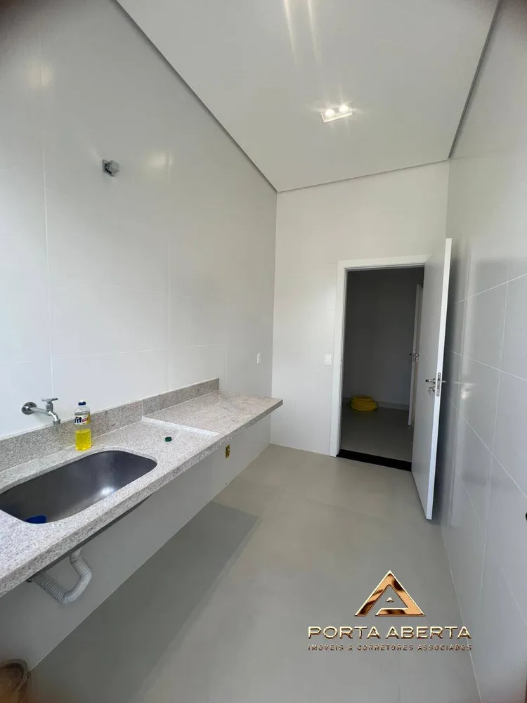 Casa, 3 quartos, 243 m² - Foto 8