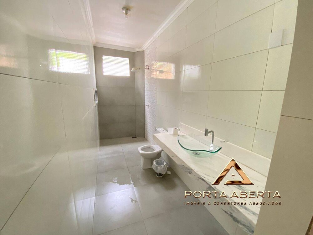 Casa, 3 quartos, 210 m² - Foto 1