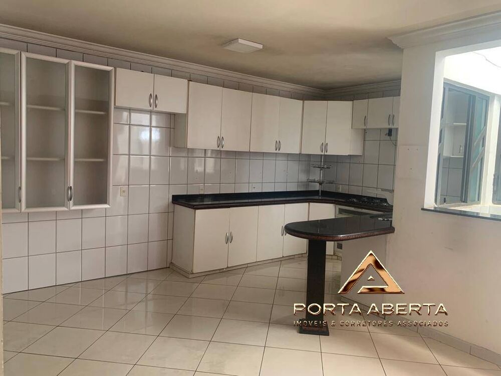 Casa, 3 quartos, 410 m² - Foto 1