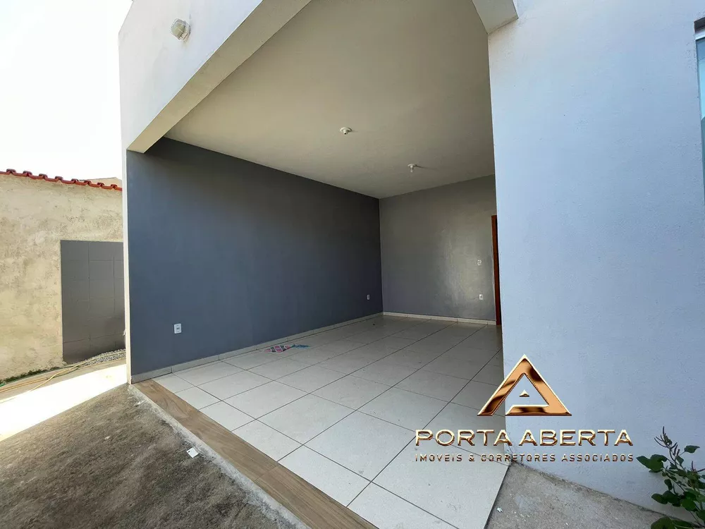 Casa à venda com 3 quartos, 135m² - Foto 2