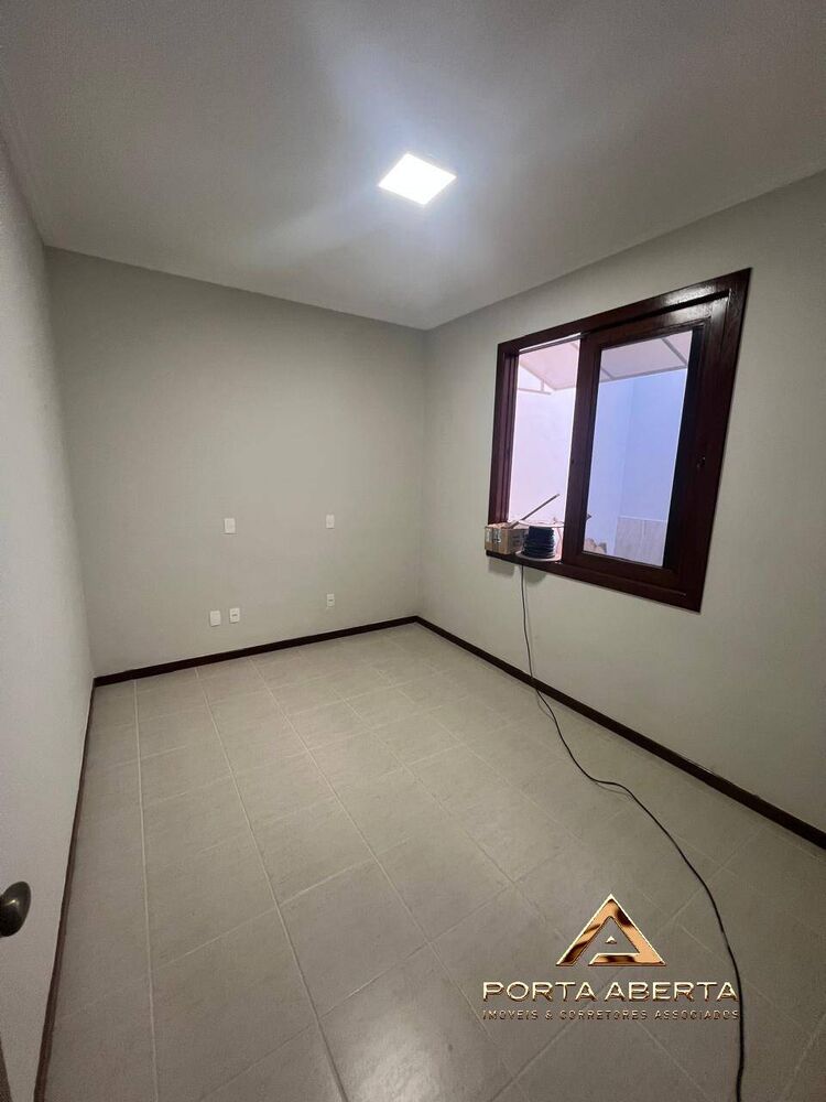 Casa, 4 quartos, 219 m² - Foto 8