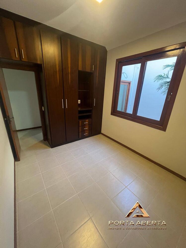 Casa, 4 quartos, 219 m² - Foto 19