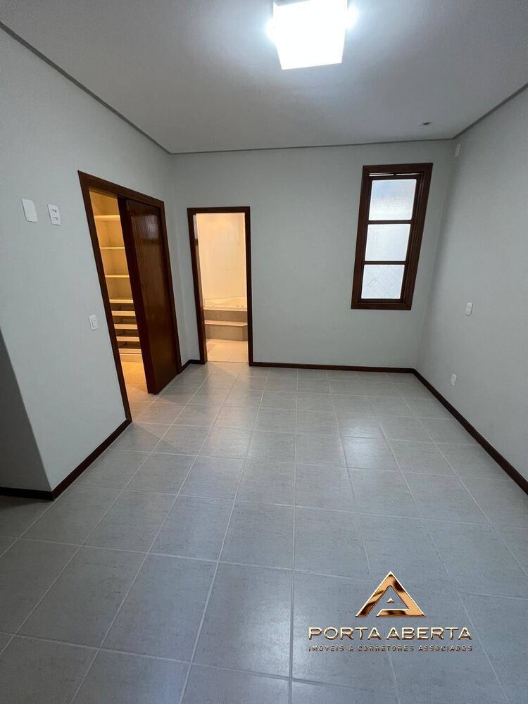 Casa, 4 quartos, 219 m² - Foto 17