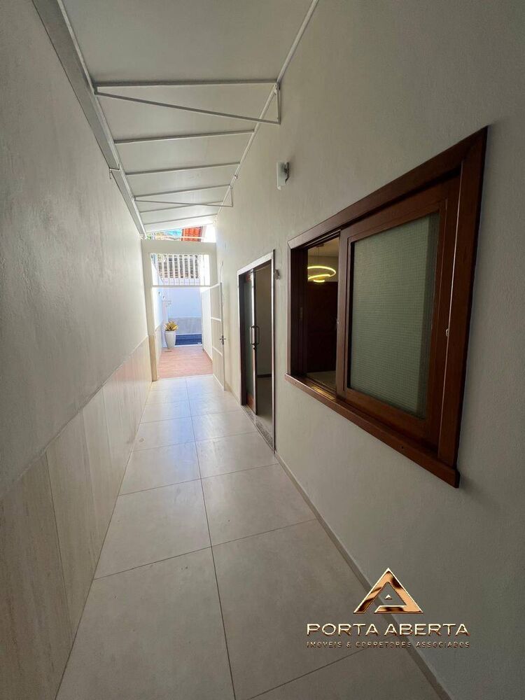 Casa, 4 quartos, 219 m² - Foto 3
