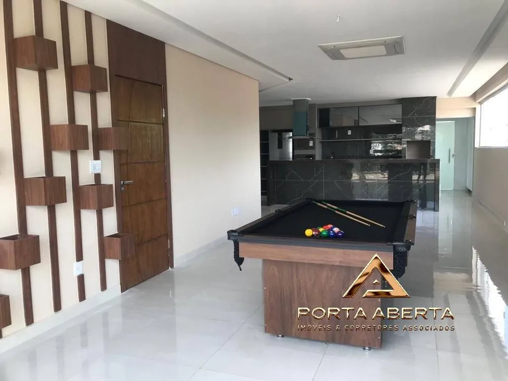 Cobertura, 3 quartos, 202 m² - Foto 1
