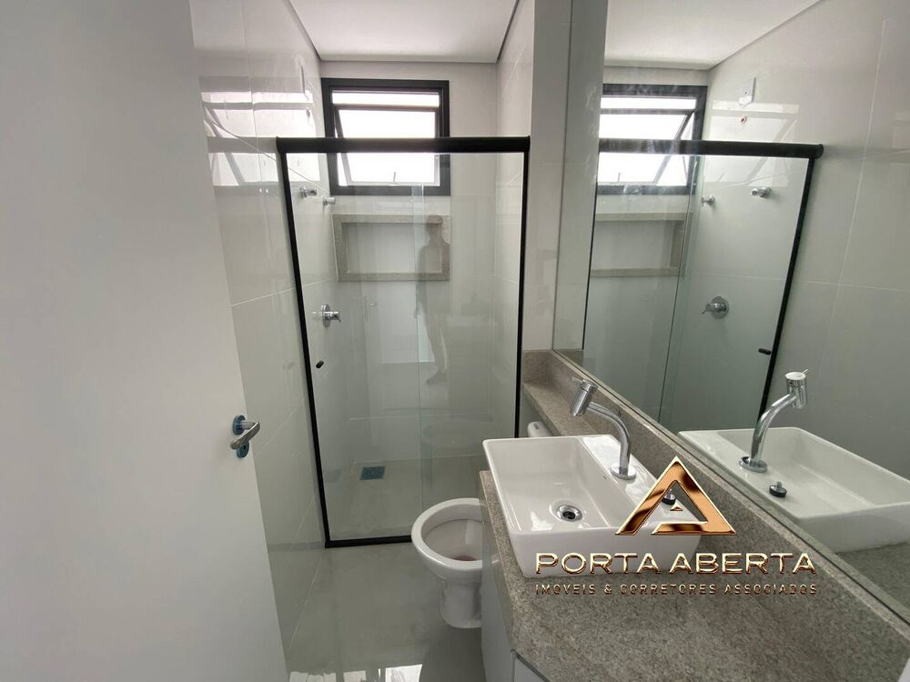 Apartamento à venda com 2 quartos, 66m² - Foto 3