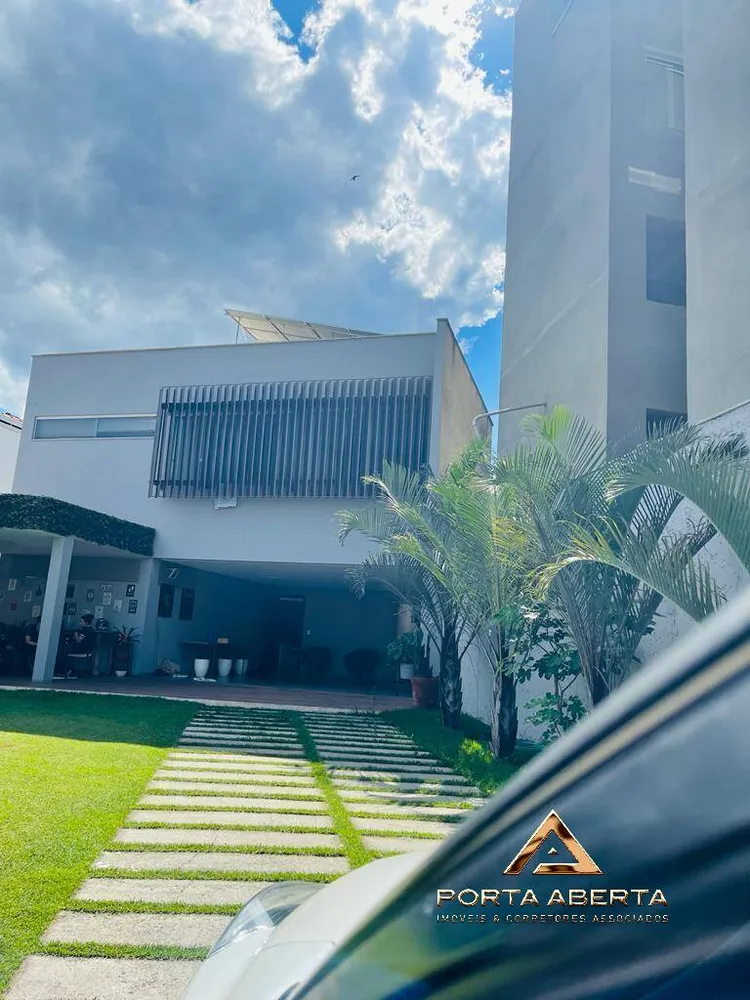 Casa, 4 quartos, 200 m² - Foto 1