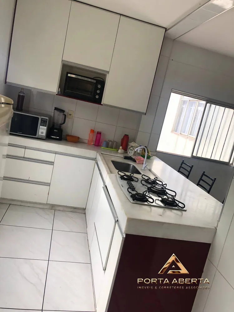Casa, 3 quartos, 215 m² - Foto 3
