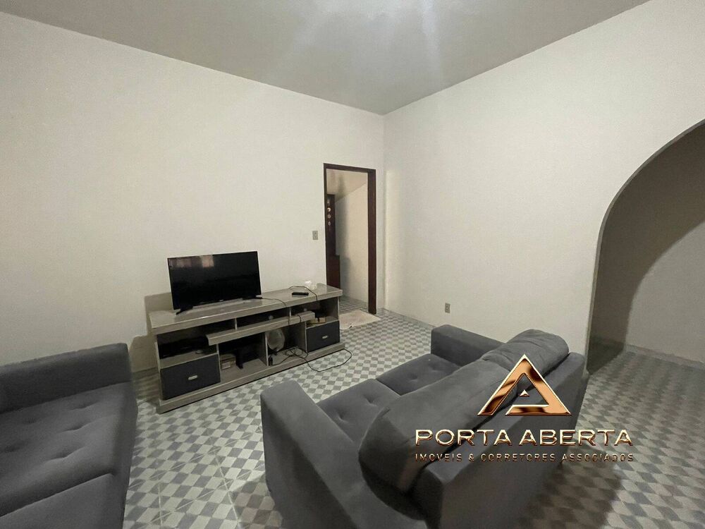 Casa à venda com 3 quartos, 250m² - Foto 1