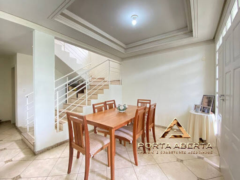 Casa, 3 quartos, 315 m² - Foto 3