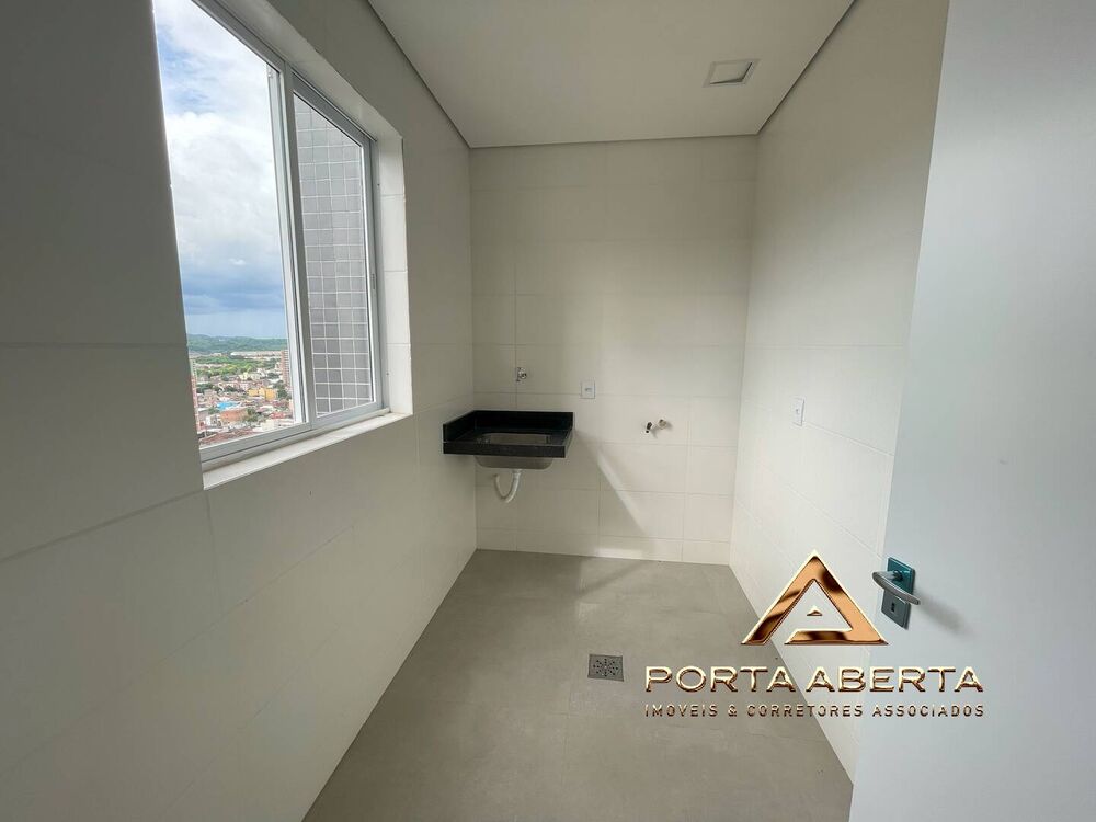 Apartamento à venda com 3 quartos, 174m² - Foto 2