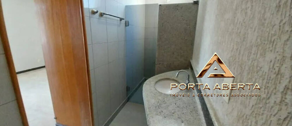 Apartamento à venda com 3 quartos, 139m² - Foto 2