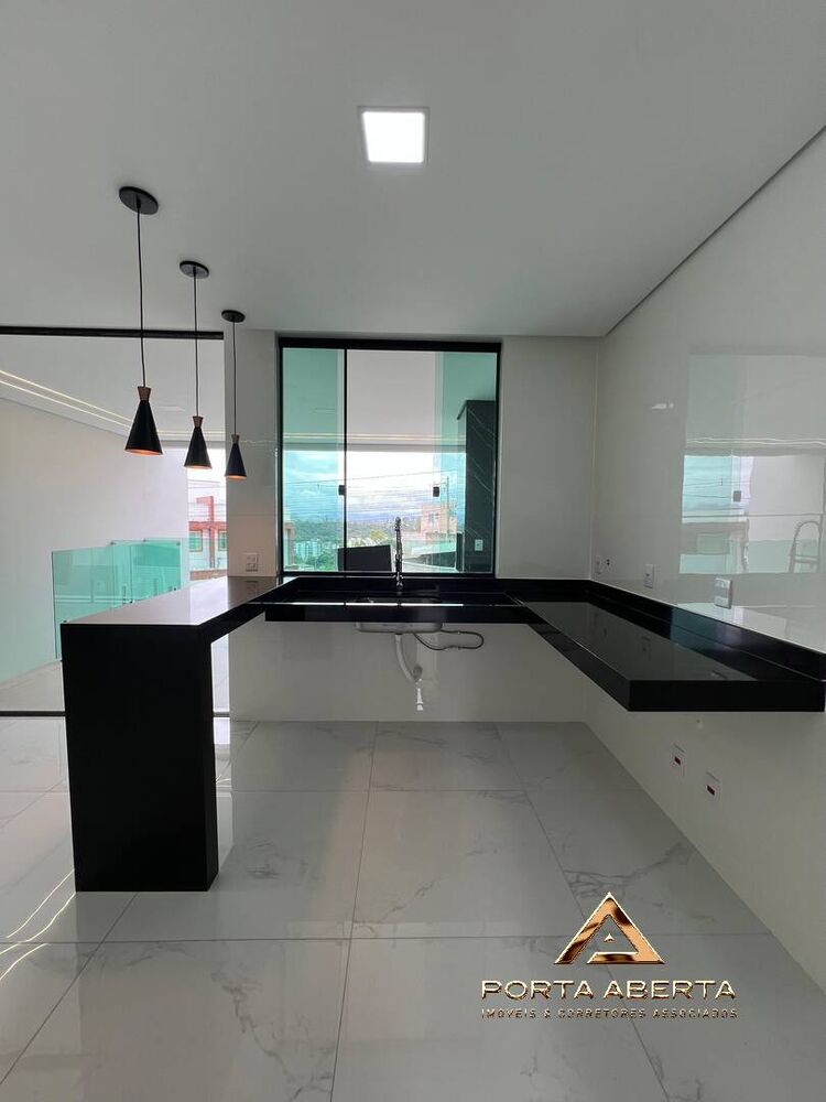 Casa, 3 quartos, 165 m² - Foto 2