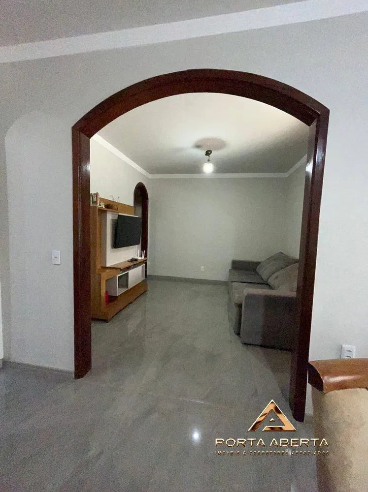Casa, 4 quartos, 140 m² - Foto 2