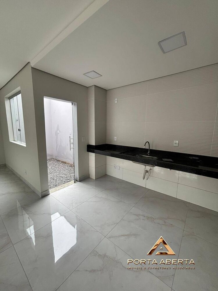 Casa à venda com 3 quartos, 120m² - Foto 6