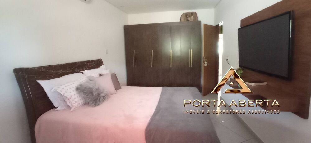 Casa, 4 quartos, 147 m² - Foto 1