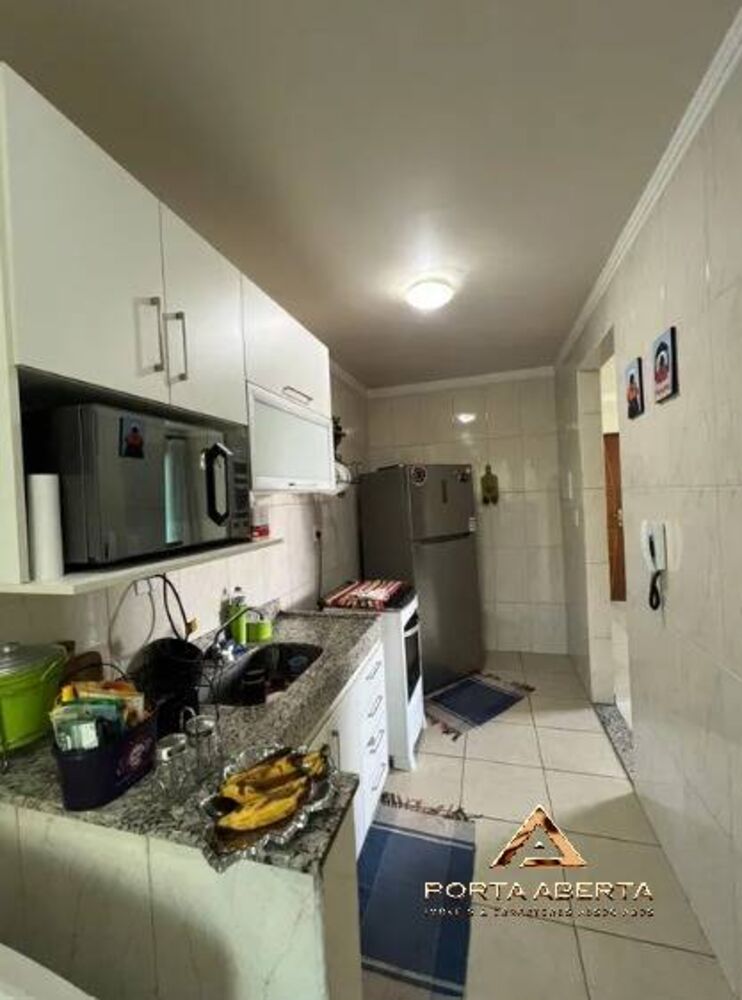 Apartamento à venda com 3 quartos, 72m² - Foto 2
