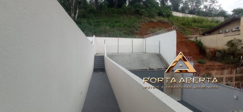 Apartamento à venda com 3 quartos, 192m² - Foto 4