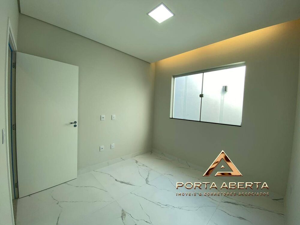 Casa, 3 quartos, 210 m² - Foto 2