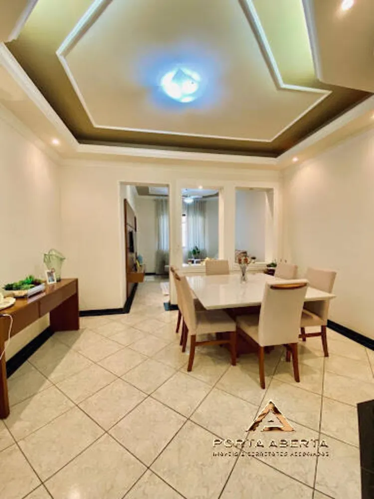 Casa, 3 quartos, 216 m² - Foto 12