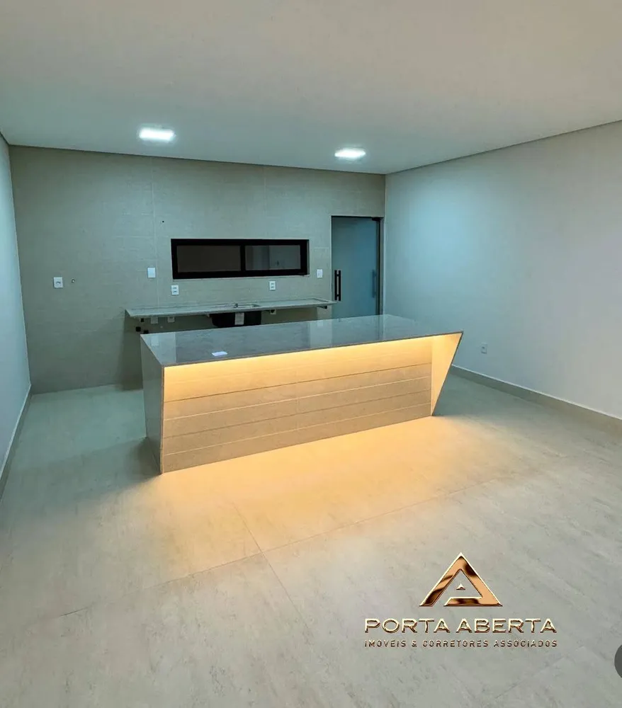 Casa, 3 quartos, 200 m² - Foto 2