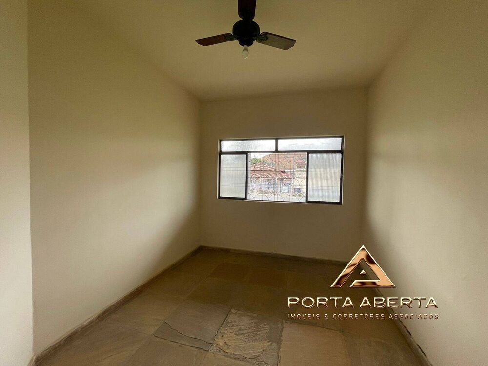 Casa à venda com 4 quartos, 400m² - Foto 4