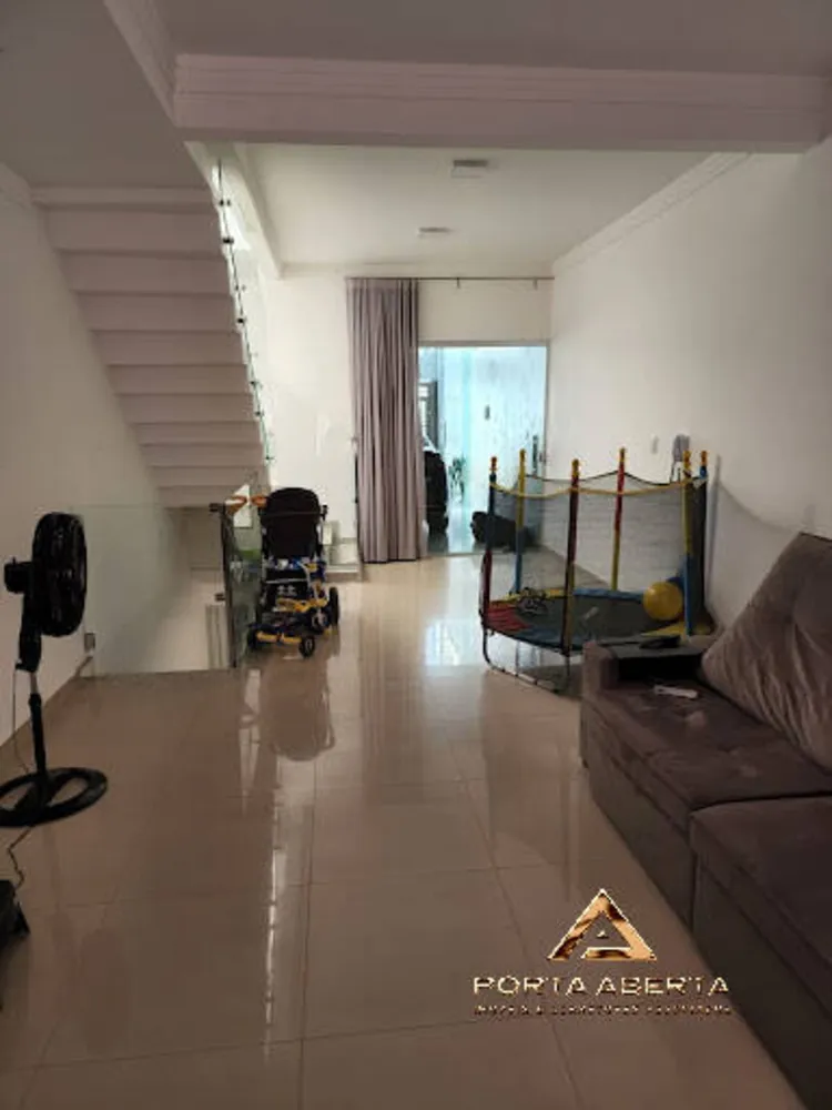 Casa, 3 quartos, 164 m² - Foto 3
