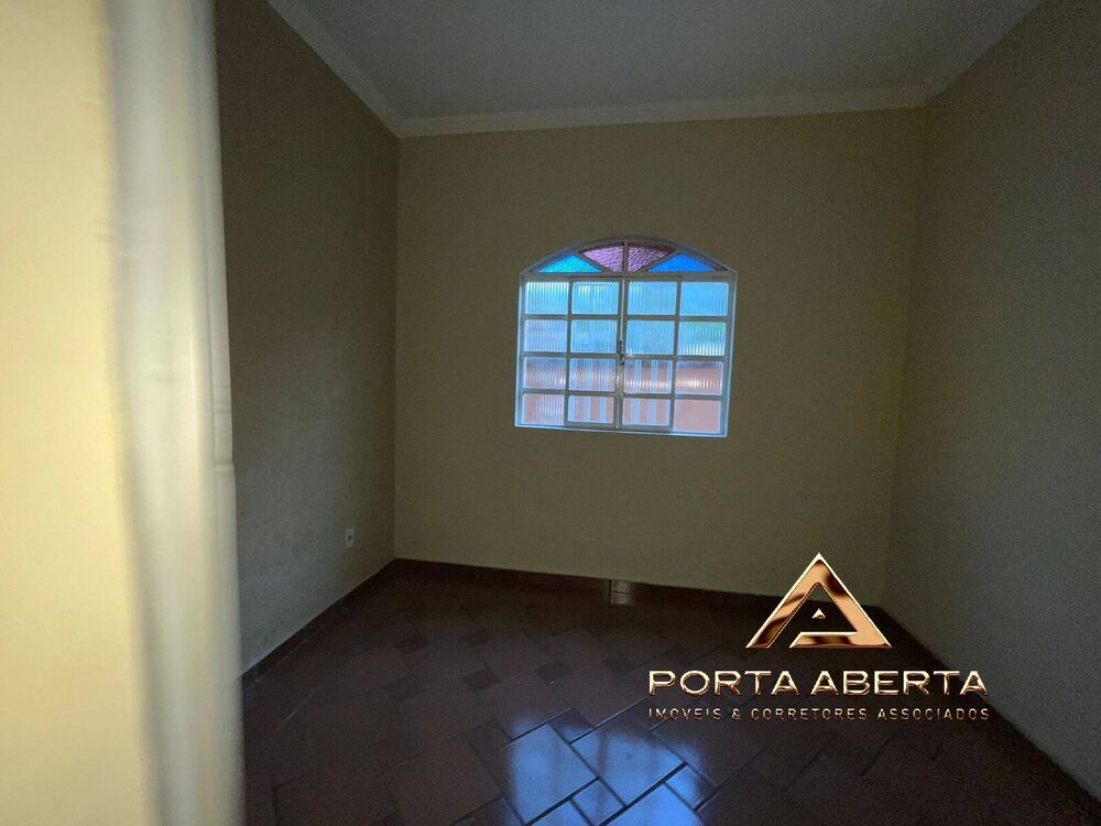 Casa à venda com 4 quartos, 160m² - Foto 6