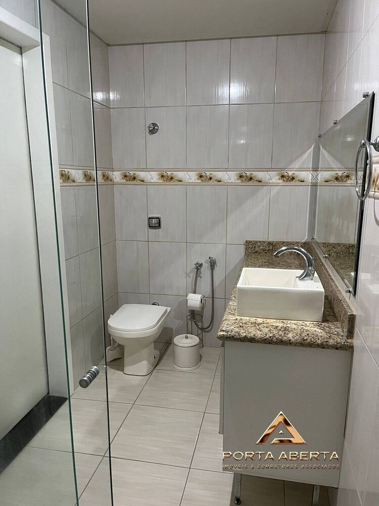 Apartamento à venda com 5 quartos, 260m² - Foto 2