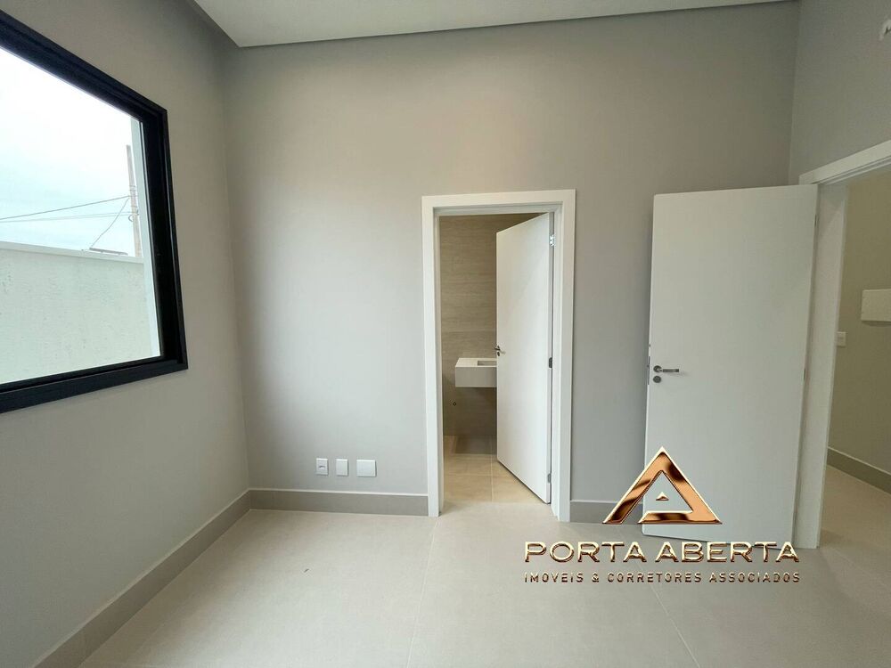 Casa à venda com 4 quartos, 280m² - Foto 2