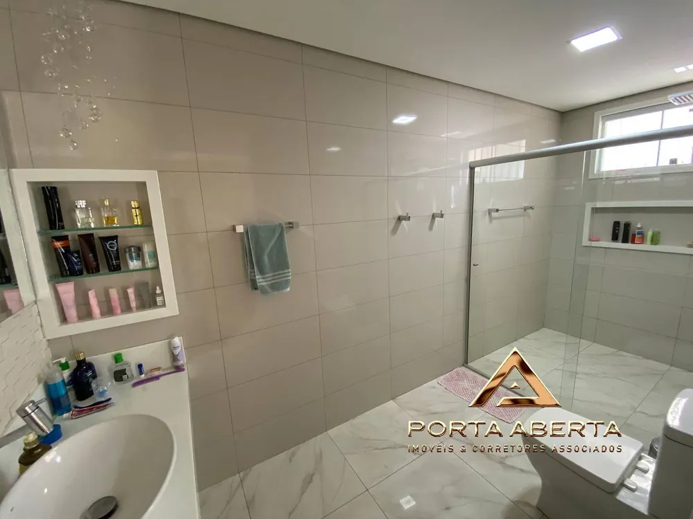 Casa, 3 quartos, 208 m² - Foto 9