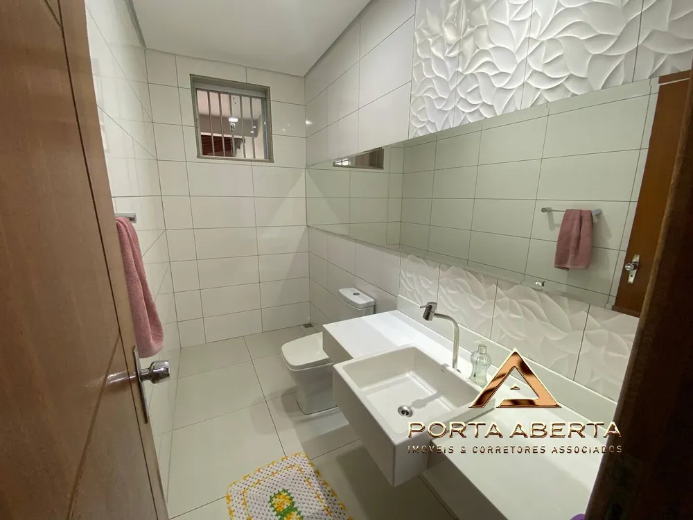 Casa, 3 quartos, 208 m² - Foto 2