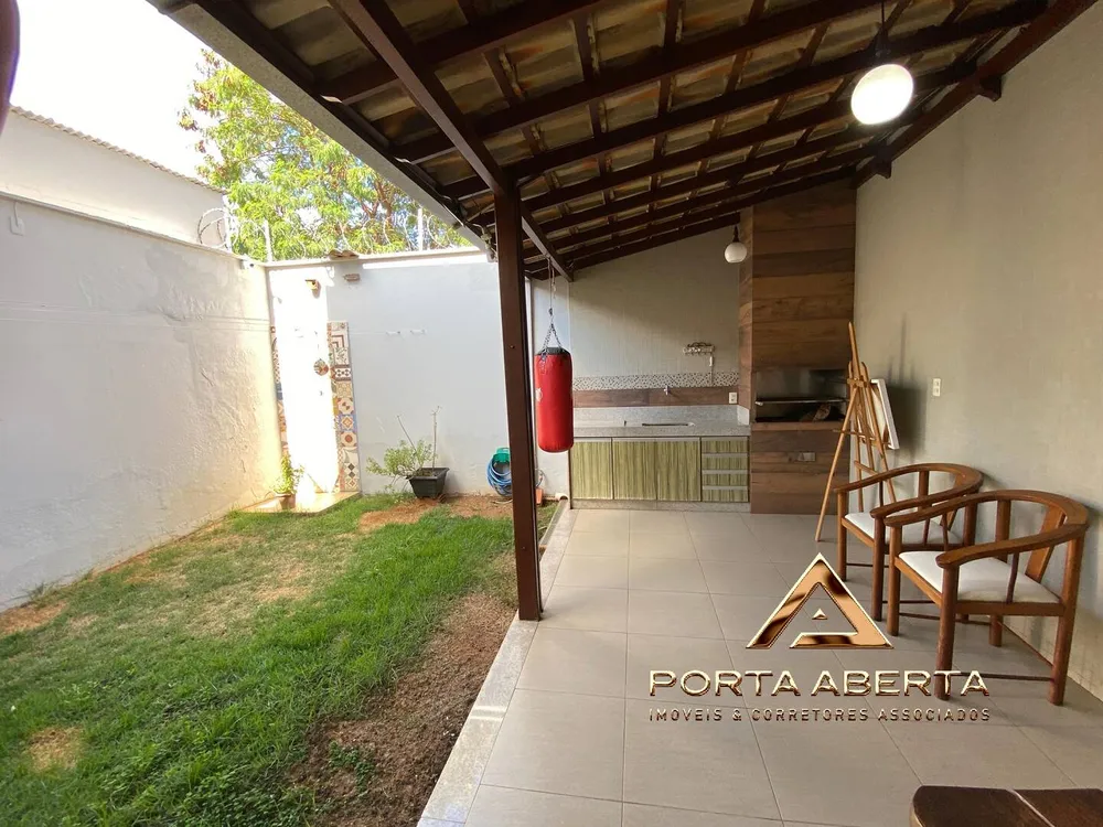 Casa, 3 quartos, 208 m² - Foto 3
