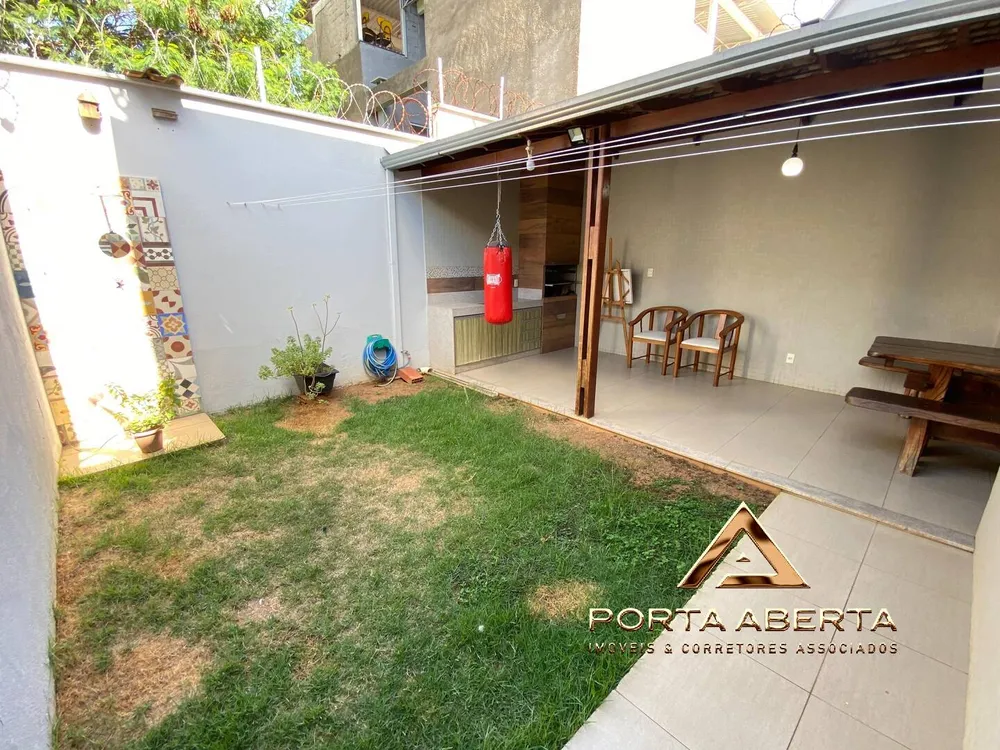 Casa, 3 quartos, 208 m² - Foto 4