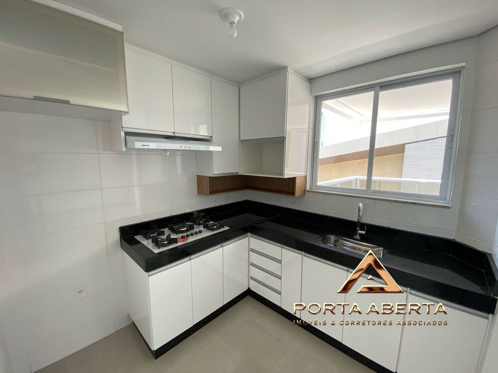 Apartamento à venda com 3 quartos, 101m² - Foto 2