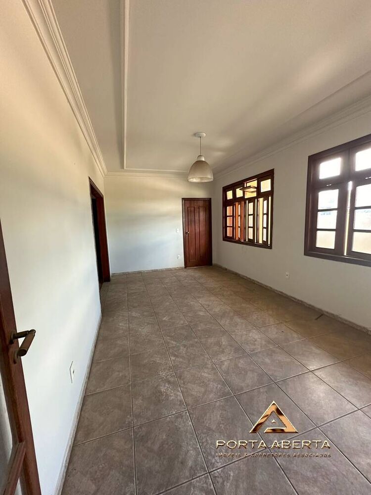 Casa à venda com 3 quartos - Foto 4