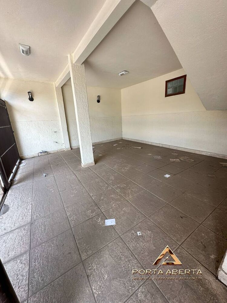 Casa à venda com 3 quartos - Foto 1