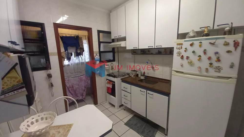 Apartamento à venda com 2 quartos, 70m² - Foto 5