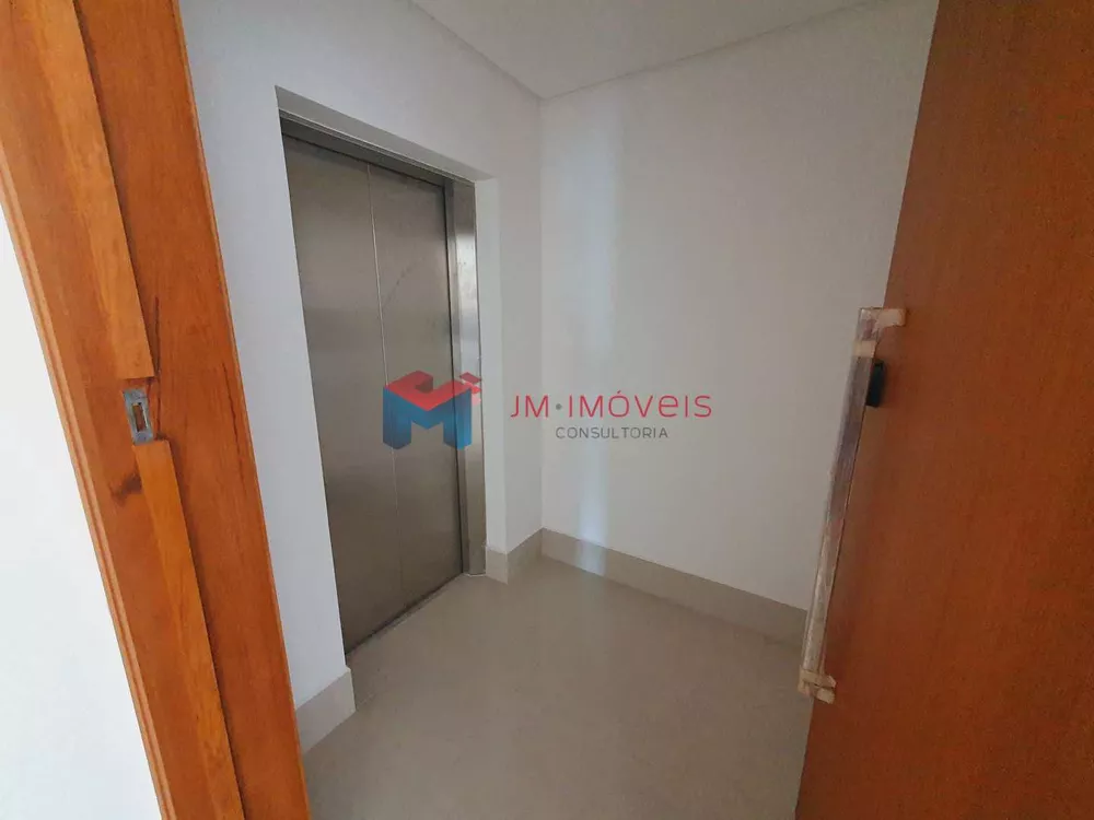 Apartamento à venda com 4 quartos, 250m² - Foto 5