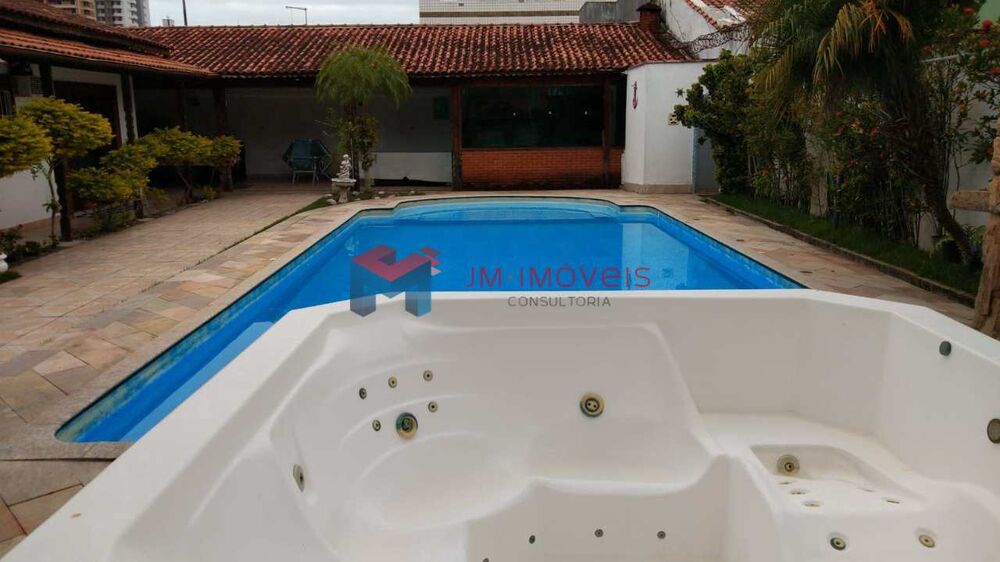 Casa, 5 quartos, 250 m² - Foto 1